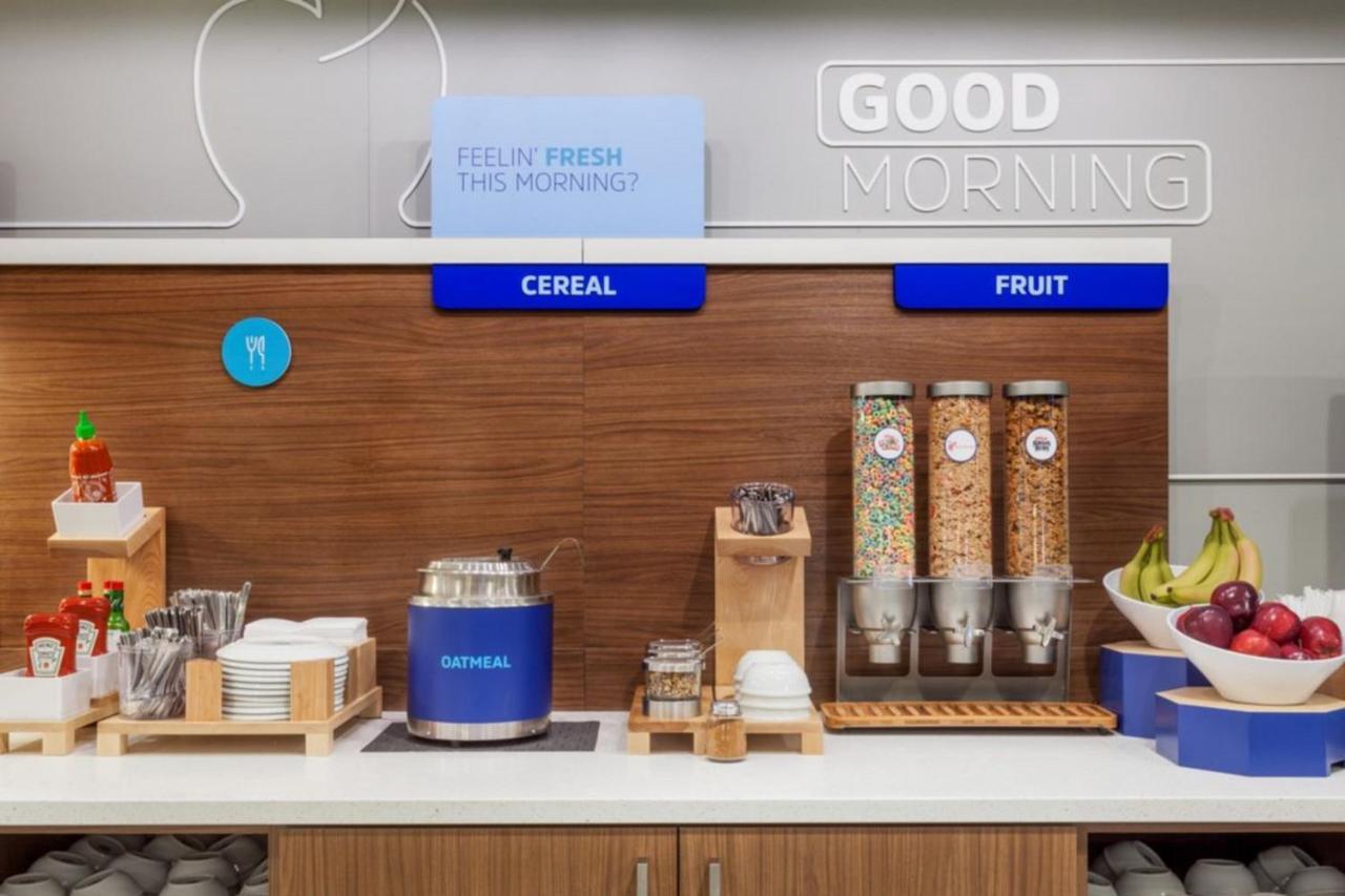 Holiday Inn Express & Suites - Milan - Sandusky Area By Ihg Εξωτερικό φωτογραφία