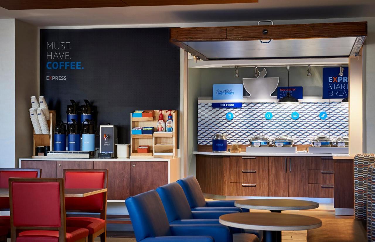 Holiday Inn Express & Suites - Milan - Sandusky Area By Ihg Εξωτερικό φωτογραφία