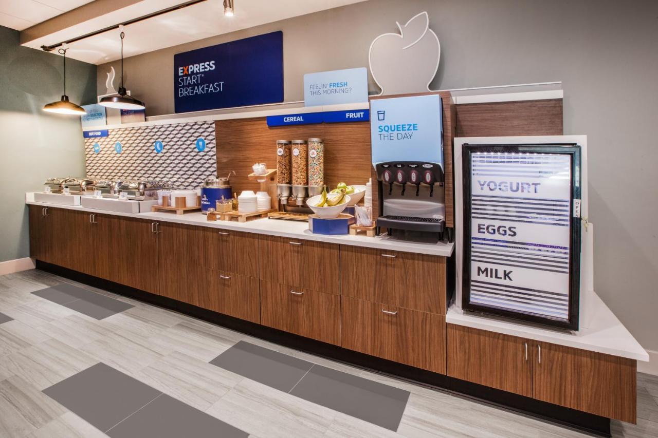 Holiday Inn Express & Suites - Milan - Sandusky Area By Ihg Εξωτερικό φωτογραφία
