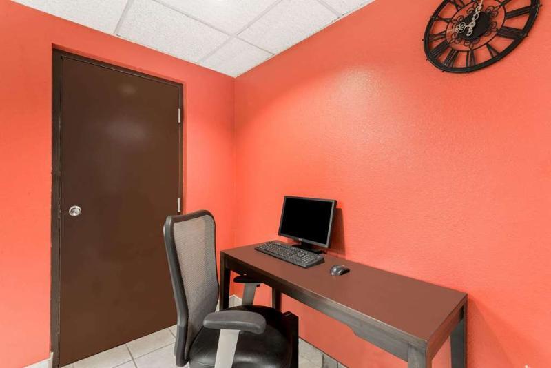 Holiday Inn Express & Suites - Milan - Sandusky Area By Ihg Εξωτερικό φωτογραφία