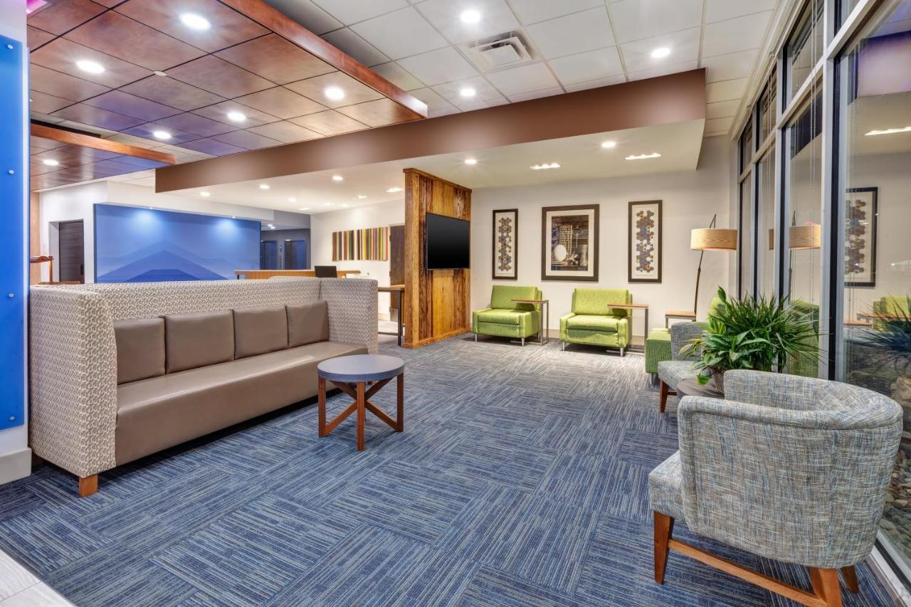 Holiday Inn Express & Suites - Milan - Sandusky Area By Ihg Εξωτερικό φωτογραφία