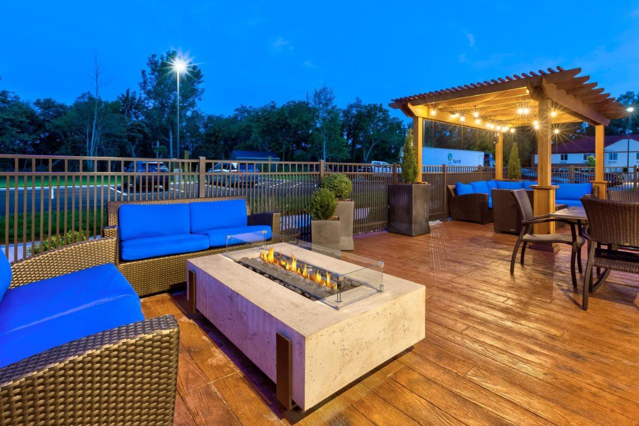 Holiday Inn Express & Suites - Milan - Sandusky Area By Ihg Εξωτερικό φωτογραφία