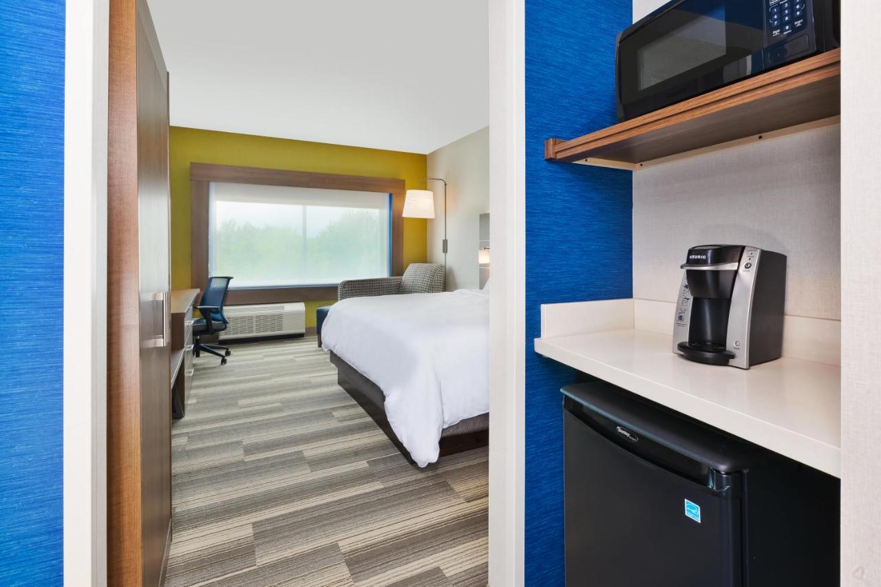 Holiday Inn Express & Suites - Milan - Sandusky Area By Ihg Εξωτερικό φωτογραφία